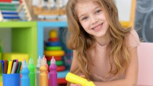 Черная мышка с усами из бумаги